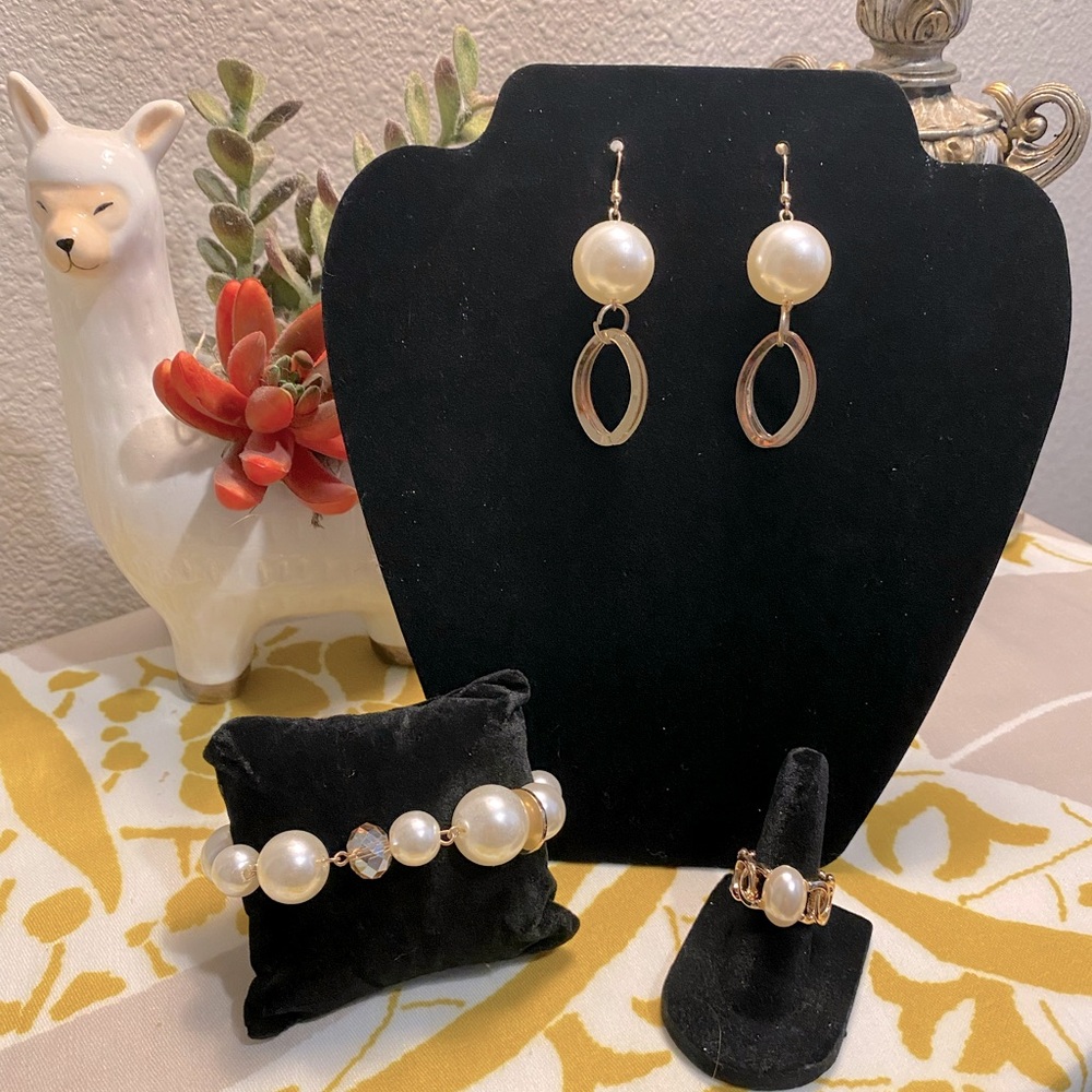 Paparazzi Jewelry Ring, Earrings, Bracelet